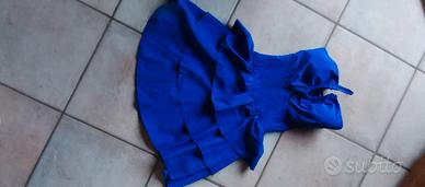 abito blu a balze
