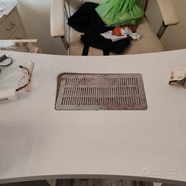 Tavolo ricostruzione unghie 