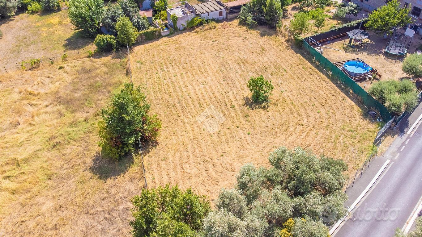 TER. RESIDENZIALE A ROMA - Vista 4