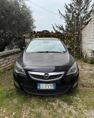 Opel Astra j