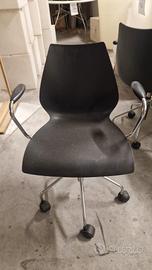 kartell Maui  poltroncina con rotelle Antracite 