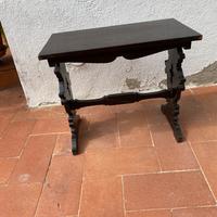 Antico sgabello