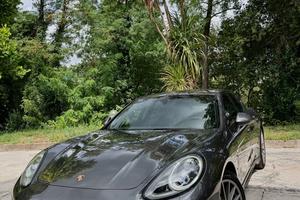 Porsche Panamera 3.0 RESTYLING FULL LED