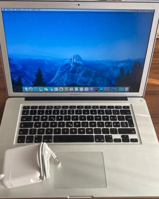 Apple MacBook Pro-15