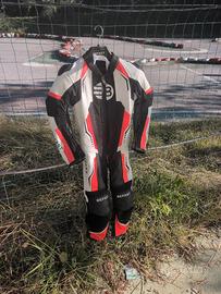 tuta mini moto bimbo