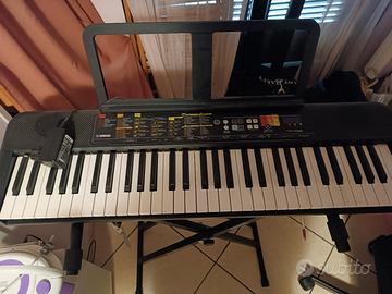 pianola YAMAHA elettrica 