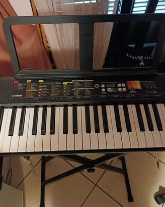 pianola YAMAHA elettrica 