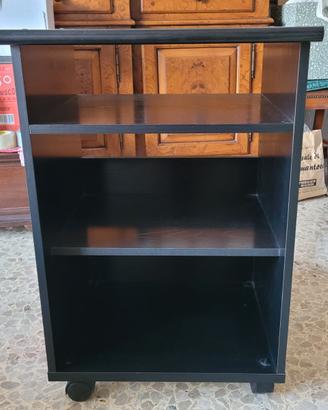 Carrello porta TV nero in legno con rotelle