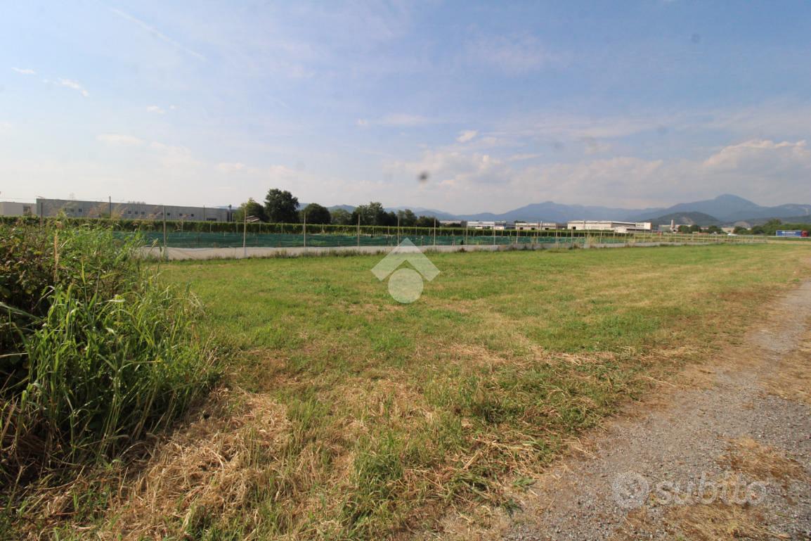 TERRENO A ADRO - Vista 5