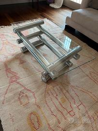 Tavolino in vetro stile industriale