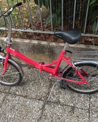 Bici rosa fucsia