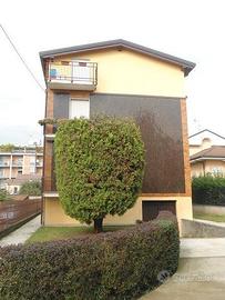 Ampio trilocale in contesto molto tranquillo