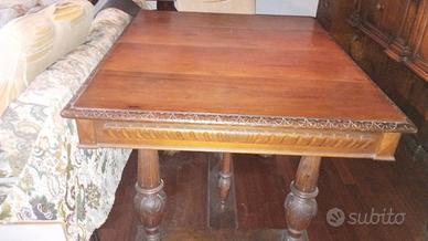 Tavolo primi ’900 in legno massello