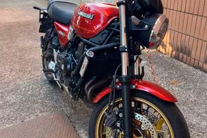 KAWASAKI Z650 RS, tagliandata + accessori