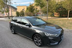 Ford Focus 1.0 EcoBoost 125 Cv hybrid St line
