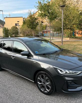 Ford Focus 1.0 EcoBoost 125 Cv hybrid St line