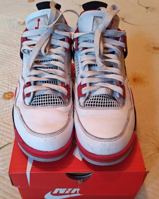 Air Jordan 4 'Fire Red' (2020) -Taglia 43
