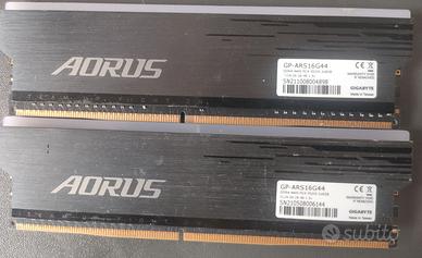 Memorie DDR 4  4.400