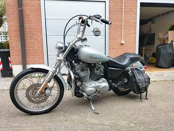 Harley-Davidson Sportster XL 883