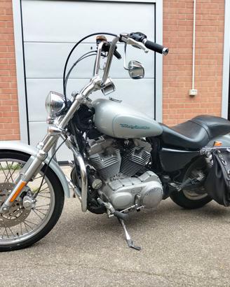 Harley-Davidson Sportster XL 883
