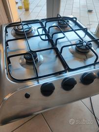 Piano cottura Indesit 4 fuochi