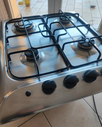 Piano cottura Indesit 4 fuochi