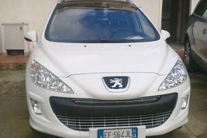 Peugeot 308 SW Ciel Feline