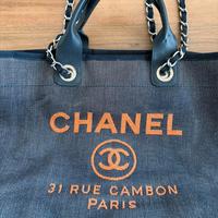 Chanel Tote bag Deauville