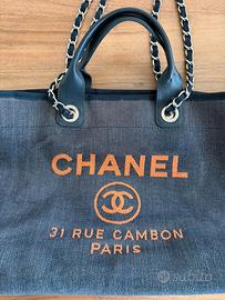 Chanel Tote bag Deauville