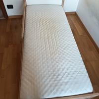 Letto Sniglar Ikea + materasso + 2 coprimaterasso