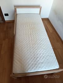Letto Sniglar Ikea + materasso + 2 coprimaterasso