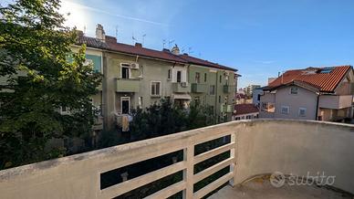Scorcola, ampio bilivello da ristrutturare