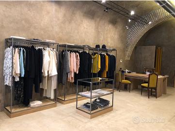Arredamento per negozio abbigliamento