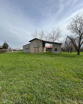 Rustico / Casale di 160 m² con 4 locali a Mira