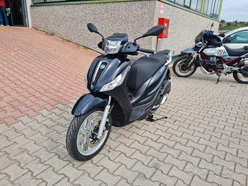 Piaggio Medley 200