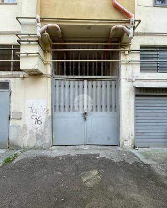 BOX A CASTELLAMMARE DI STABIA