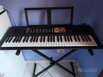tastiera elettronica Yamaha F51  PSR