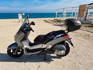 Yamaha XMax 250
