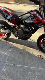 Ducati 698 hypermotard
