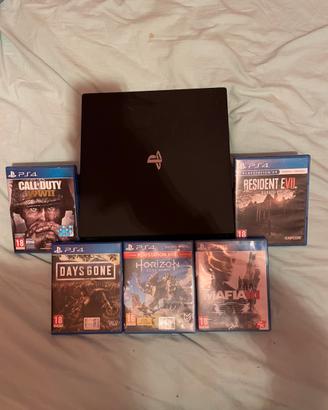 PlayStation 4 pro + 5 giochi- bundle completo