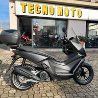 Kymco Skytown 125 - BAULETTO E PARABREZZA