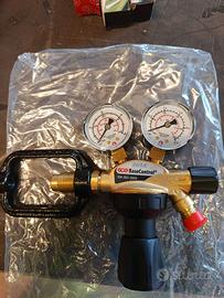 riduttore di pressione e manometro acetilene 