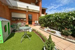 CASA SEMINDIPENDENTE A SANTHIÀ