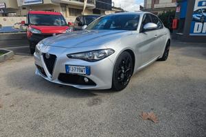 Alfa Romeo Giulia 2.2 Turbodiesel 180 CV AT8 Super