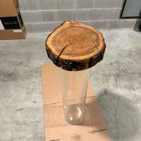 Vaso in cristallo cilindrico con base in legno