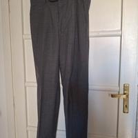 Pantalone uomo sartoriale in lana grigio. 