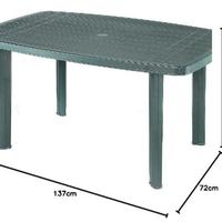 TAVOLO E SEDIE IN POLIPROPILENE