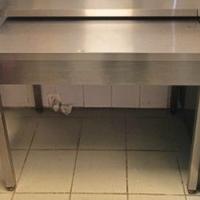 Tavolo in acciaio per ristorante, pizzeria