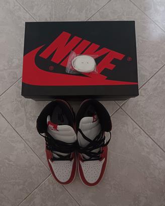 Jordan 1 Chicago 