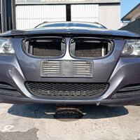 Paraurti anteriore BMW 320D modello SW 2007 colore